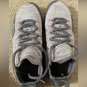 Gray Knit Men's Shoes